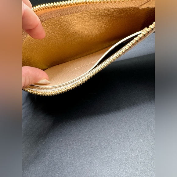 Neiman Marcus Wristlet Pouch - Preloved, Like New! - Picture 2 of 5